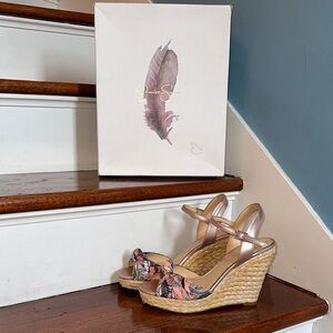 Jessica Simpson Pink Floral Rose Gold Wedge Sandals Nelian Size 8